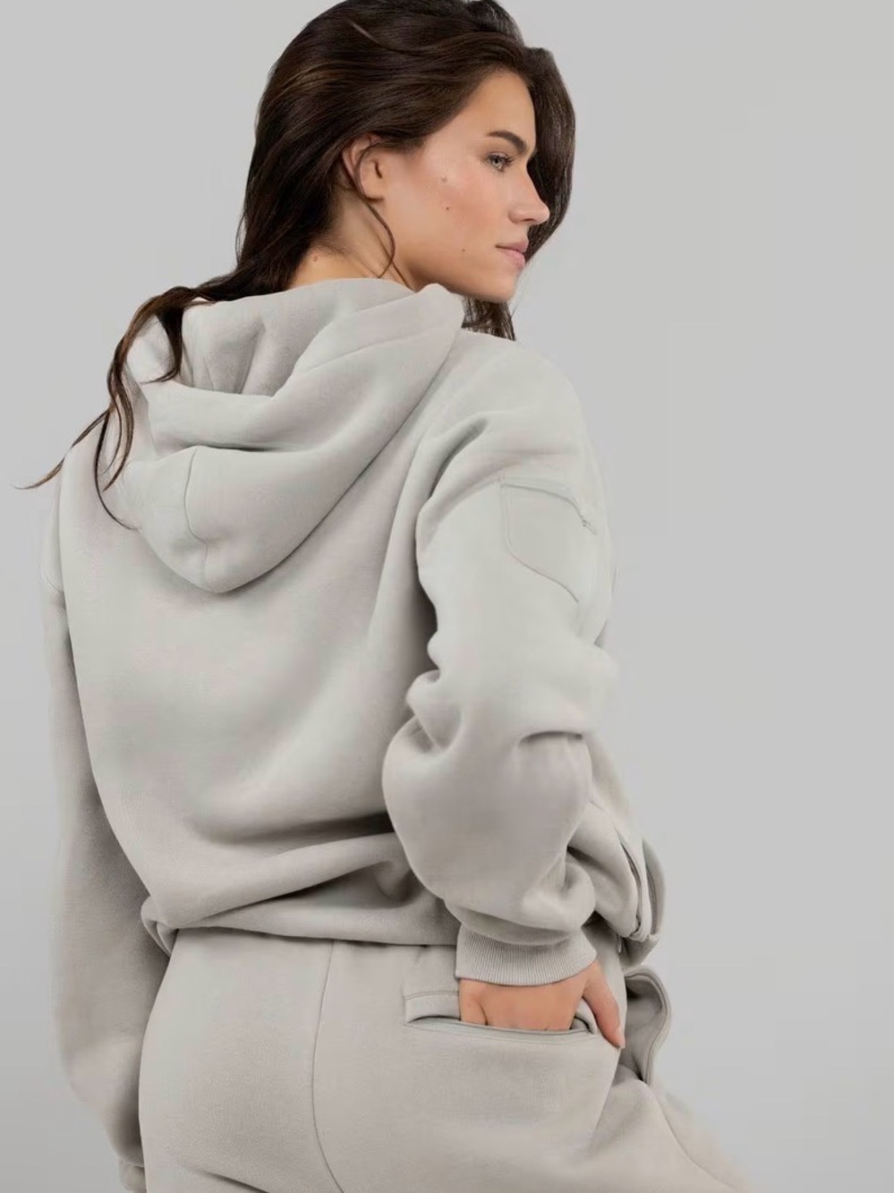 Women's COMFRT Travel Essentials Fleece Hoodie and Sweatpants (SET)
